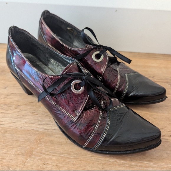 Un Tour En Ville Ladies Heels - Picture 4 of 11